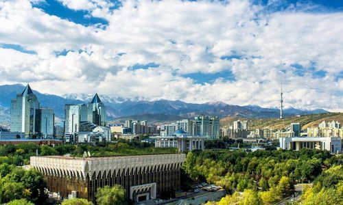حجز طيران من قورغونتيبا إلى Turkistan